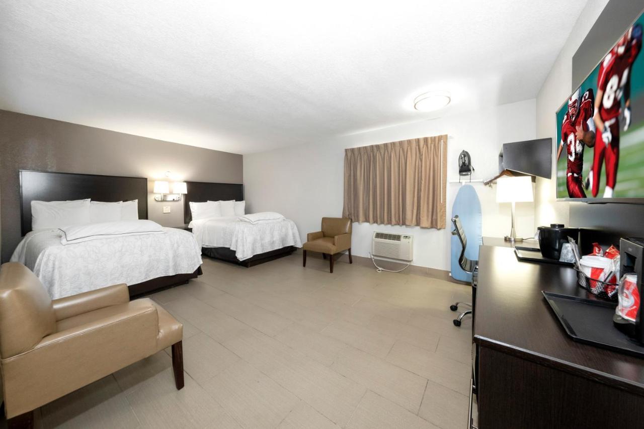 Red Roof Inn Plus+ Huntsville Exterior foto